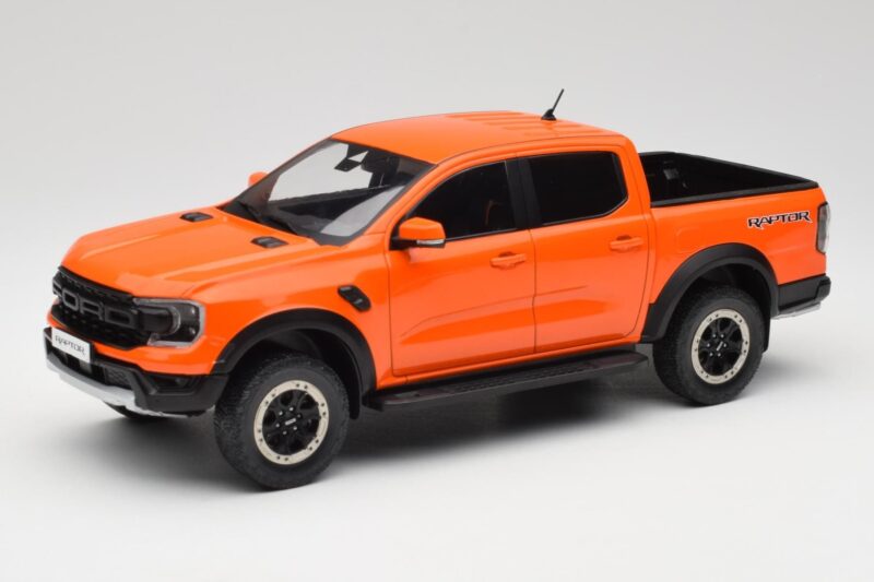 Ford Ranger Raptor Pomarańczowy MCG 1:18 MCG18456 Metal