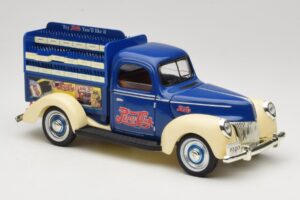 Ford Pepsi-Cola Replica Golden Wheel 1:18 PF351 Metal — zdjęcie 6 z 8
