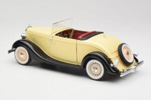 Ford Roadster Dearborn Yellow Solido 1:18 8008 Metal — zdjęcie 7 z 8