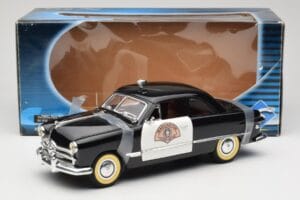 Ford Sedan Washington State Police Solido 1:18 8158 Metal — zdjęcie 8 z 8