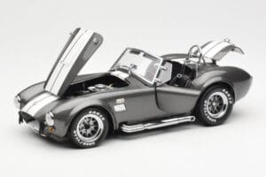 Ford Shelby Cobra 427 S/C Szary Metalik Z Białymi Paskami Kyosho 1:18 08045GRW Metal — zdjęcie 2 z 8