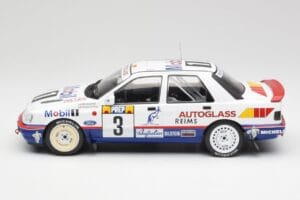 Ford Sierra RS Cosworth 4x4 #3 M. Biasion / T. Siviero Rally Monte Carlo 1992 MCG 1:18 MCG18355R Metal — zdjęcie 3 z 6
