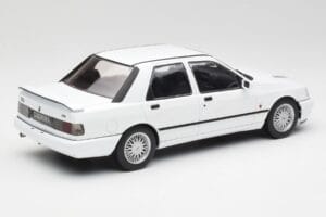 Ford Sierra RS Cosworth 4x4 Biały MCG 1:18 MCG18353 Metal — zdjęcie 2 z 6