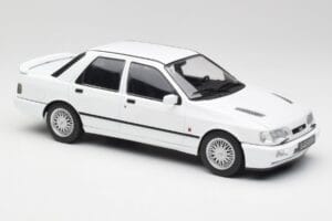 Ford Sierra RS Cosworth 4x4 Biały MCG 1:18 MCG18353 Metal — zdjęcie 4 z 6