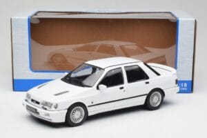 Ford Sierra RS Cosworth 4x4 Biały MCG 1:18 MCG18353 Metal — zdjęcie 6 z 6