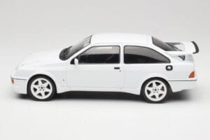 Ford Sierra RS Cosworth Biały IXO 1:18 18CMC121 Metal — zdjęcie 3 z 6