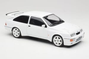Ford Sierra RS Cosworth Biały IXO 1:18 18CMC121 Metal — zdjęcie 4 z 6