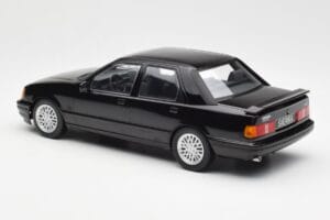 Ford Sierra RS Cosworth Czarny MCG 1:18 MCG18173 Metal — zdjęcie 5 z 6