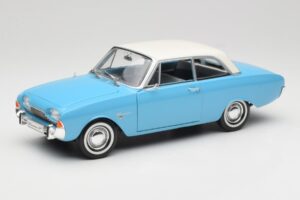 Ford Taunus 12M P1 Taunus Blue Revell 1:18 08880 Metal