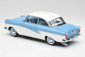 Ford Taunus 17M P2 Jasnoniebieski & Biały BoS Models 1:18 BOS019 Metal — zdjęcie 5 z 6