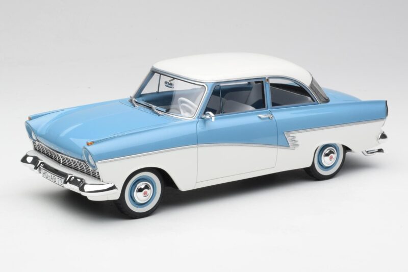 Ford Taunus 17M P2 Jasnoniebieski & Biały BoS Models 1:18 BOS019 Metal