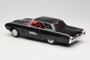 Ford Thunderbird Czarny Anson 1:18 30344 Metal — zdjęcie 7 z 8