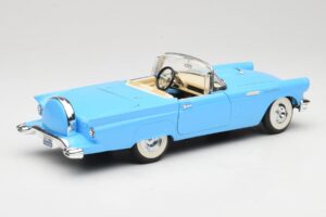 Ford Thunderbird Kabriolet Niebieski Road Signature 1:18 92358 Metal — zdjęcie 3 z 8