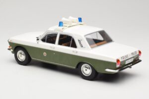 GAZ Volga GAZ-24 Policja MCG 1:18 MCG18015 Metal — zdjęcie 5 z 6