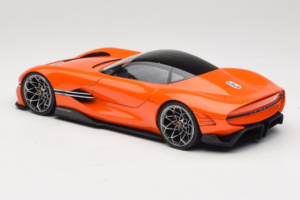 Genesis X Gran Berlinetta VGT Orange Magma Norev 1:18 188032 Metal — zdjęcie 5 z 6