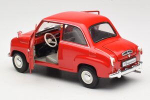 Goggomobil T 250 Czerwony Revell 1:18 08952 Metal — zdjęcie 4 z 7