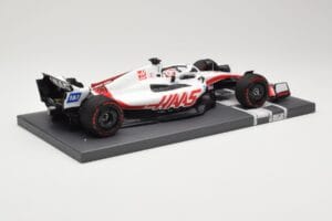 Haas VF-22 #20 K. Magnussen Bahrain GP 2022 Minichamps 1:18 117220120 Metal — zdjęcie 3 z 6