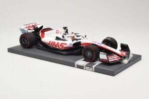 Haas VF-22 #20 K. Magnussen Bahrain GP 2022 Minichamps 1:18 117220120 Metal — zdjęcie 4 z 6