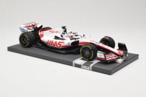 Haas VF-22 #20 K. Magnussen British GP 2022 Minichamps 1:18 117221020 Metal — zdjęcie 4 z 6