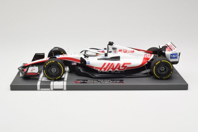 Haas VF-22 #20 K. Magnussen British GP 2022 Minichamps 1:18 117221020 Metal