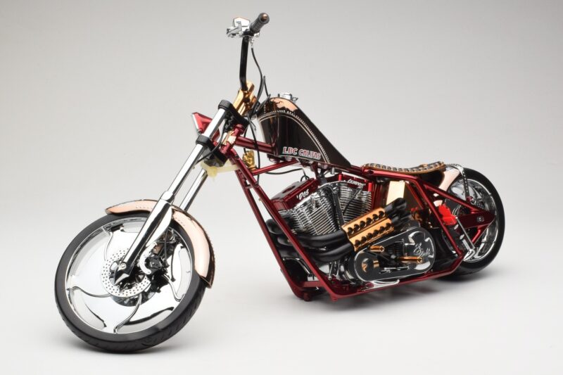 Harley-Davidson West Coast Choppers Diablo Soft Tail Złoty Czerwony Minichamps 1:5 JJ04-05-03 Metal