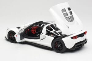 Hennessey Venom GT Biały AUTOart 1:18 75404 Metal — zdjęcie 5 z 8