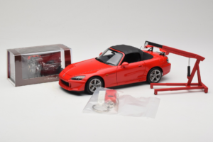 Honda S2000 AP2 Type S New Formula Red MotorHelix 1:18 M85112 Metal — zdjęcie 2 z 9