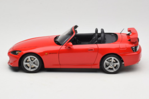 Honda S2000 AP2 Type S New Formula Red MotorHelix 1:18 M85112 Metal — zdjęcie 5 z 9