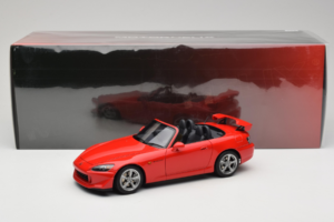 Honda S2000 AP2 Type S New Formula Red MotorHelix 1:18 M85112 Metal — zdjęcie 9 z 9