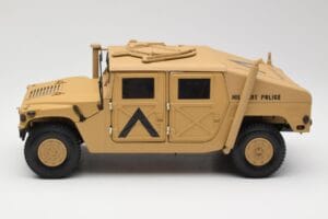 Hummer H1 AM General Military Police Exoto 1:18 01801 Metal — zdjęcie 4 z 8