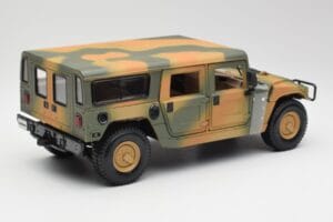 Hummer H1 Station Wagon Military Maisto 1:18 56049 Metal — zdjęcie 3 z 8