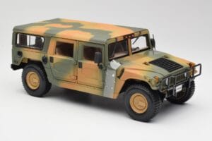 Hummer H1 Station Wagon Military Maisto 1:18 56049 Metal — zdjęcie 6 z 8