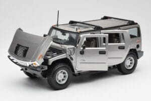 Hummer H2 Srebrny Maisto 1:18 7449569 Metal — zdjęcie 2 z 8
