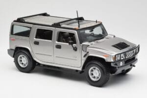Hummer H2 Srebrny Maisto 1:18 7449569 Metal — zdjęcie 6 z 8
