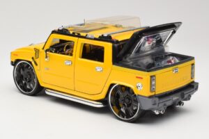 Hummer H2 SUT Concept Żółty Maisto 1:18 31067 Metal — zdjęcie 7 z 8