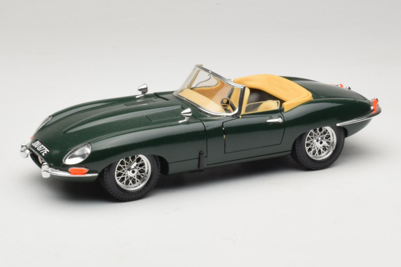Jaguar E-Type Kabriolet Zielony Bburago 1:18 3026 Metal