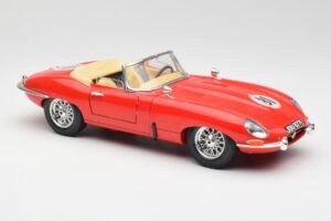Jaguar E-Type Kabriolet Czerwony Bburago 1:18 3016 Metal — zdjęcie 6 z 8