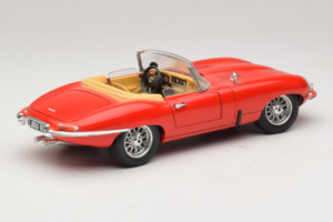 Jaguar E-Type Series 1 Kabriolet Czerwony Bburago 1:18 3038 Metal — zdjęcie 3 z 8