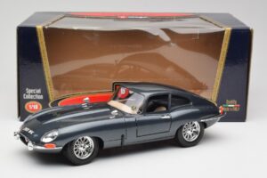 Jaguar E-Type Series 1 Zielony Bburago 1:18 3018-M1 Metal — zdjęcie 2 z 8