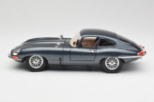 Jaguar E-Type Series 1 Zielony Bburago 1:18 3018-M1 Metal — zdjęcie 3 z 8