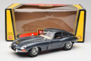 Jaguar E-Type Szary Bburago 1:18 30018 Metal — zdjęcie 8 z 8