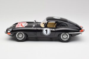 Jaguar E-Type Series 1 #1 British Racing Green Bburago 1:18 3018-M3 Metal — zdjęcie 4 z 8