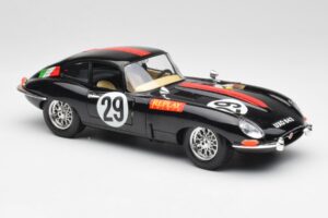 Jaguar E-Type #29 Czarny Bburago 1:18 3018-M4 Metal — zdjęcie 6 z 8