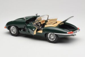 Jaguar E-Type Series 1 Roadster Zielony Bburago 1:18 3018-M5 Metal — zdjęcie 5 z 8