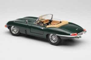 Jaguar E-Type Series 1 Roadster Zielony Bburago 1:18 3018-M5 Metal — zdjęcie 7 z 8