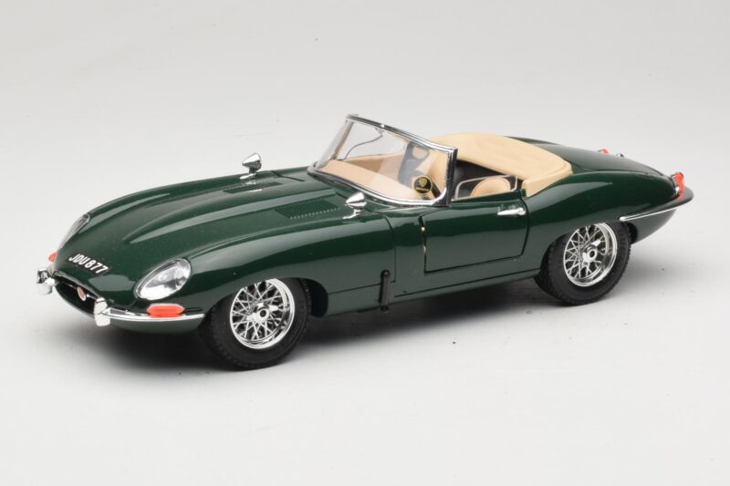 Jaguar E-Type Series 1 Roadster Zielony Bburago 1:18 3016-M1 Metal