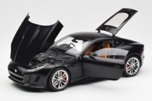 Jaguar F-Type R X152 Matowy Czarny AUTOart 1:18 73652 Kompozyt — zdjęcie 2 z 8