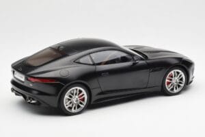 Jaguar F-Type R X152 Matowy Czarny AUTOart 1:18 73652 Kompozyt — zdjęcie 3 z 8