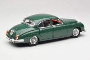 Jaguar Mark II British Racing Zielony & Niebieski Wnętrze Maisto 1:18 59001 Metal — zdjęcie 3 z 8