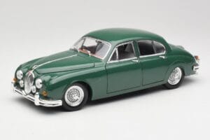 Jaguar Mark II British Racing Zielony & Niebieski Wnętrze Maisto 1:18 59001 Metal